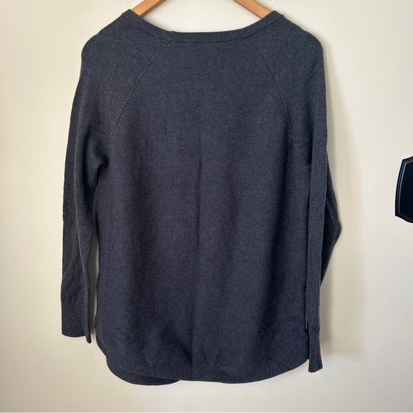 Athleta Classic Crew Neck Sweater Grey Size S - Picture 7 of 8